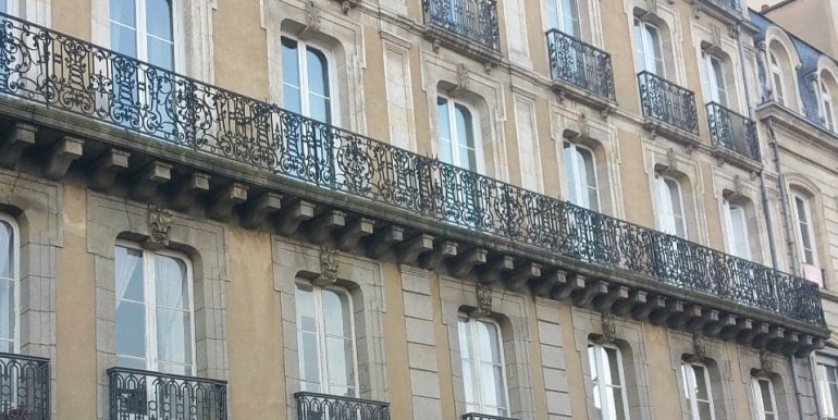 façade 19 quai lamenais